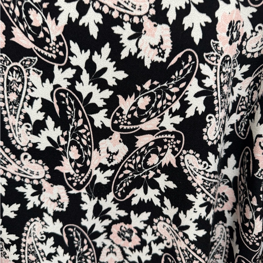 Roz & Ali Black and Pink Floral Paisley Top - Picture 2 of 3